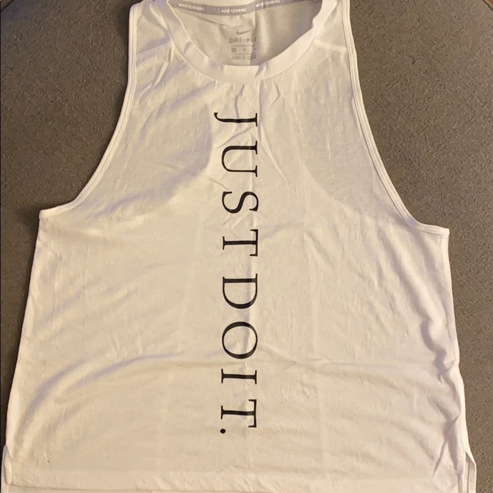 nike muscle/running tank